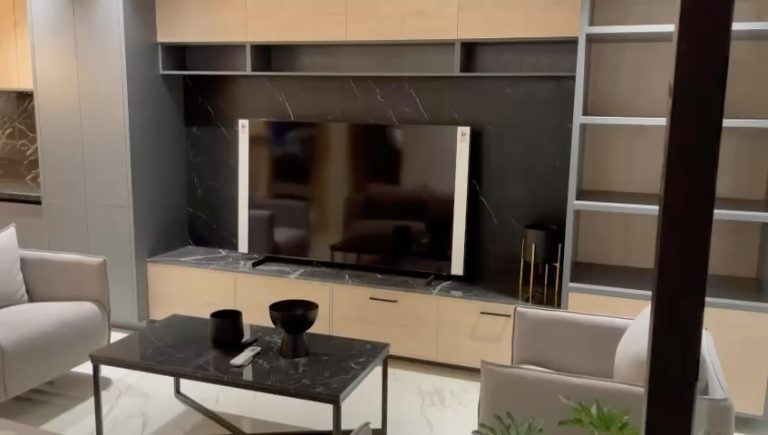 Instagram post from solucionenmobiliario. This post is in position 14.