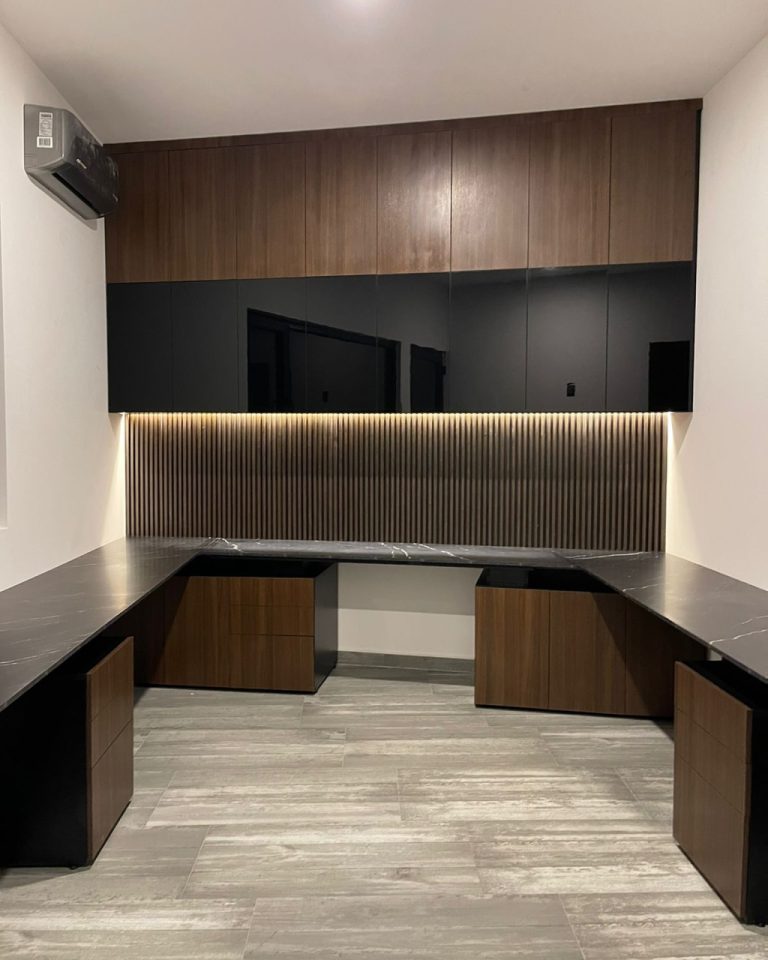 Instagram post from solucionenmobiliario. This post is in position 12.