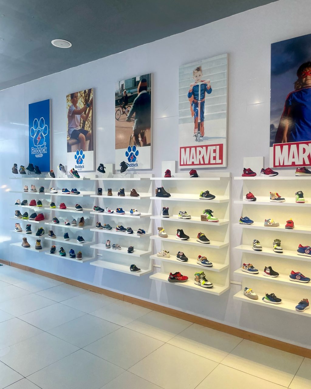 Instagram post from solucionenmobiliario. This post is in position 3.