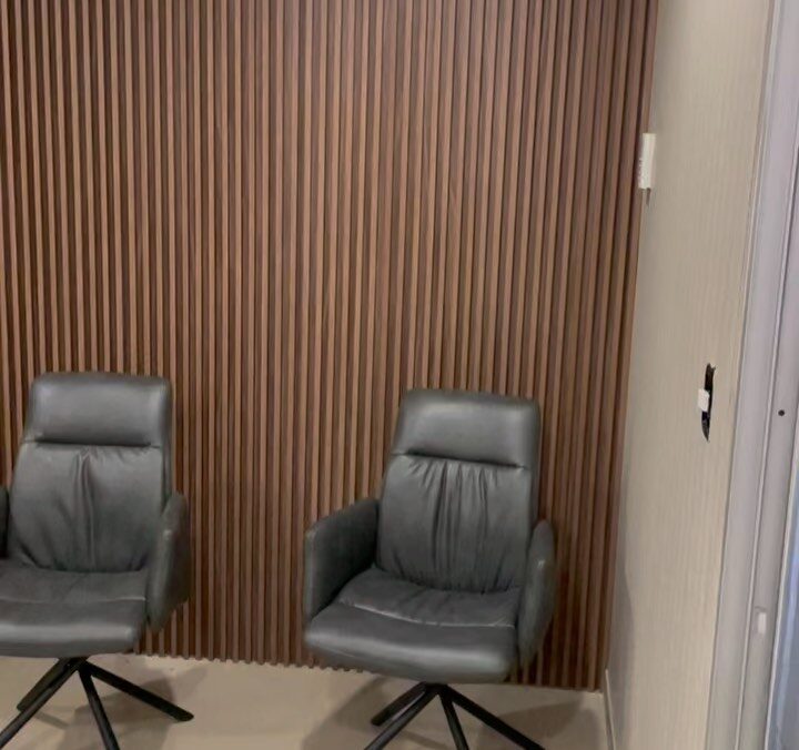 Instagram post from solucionenmobiliario. This post is in position 27.