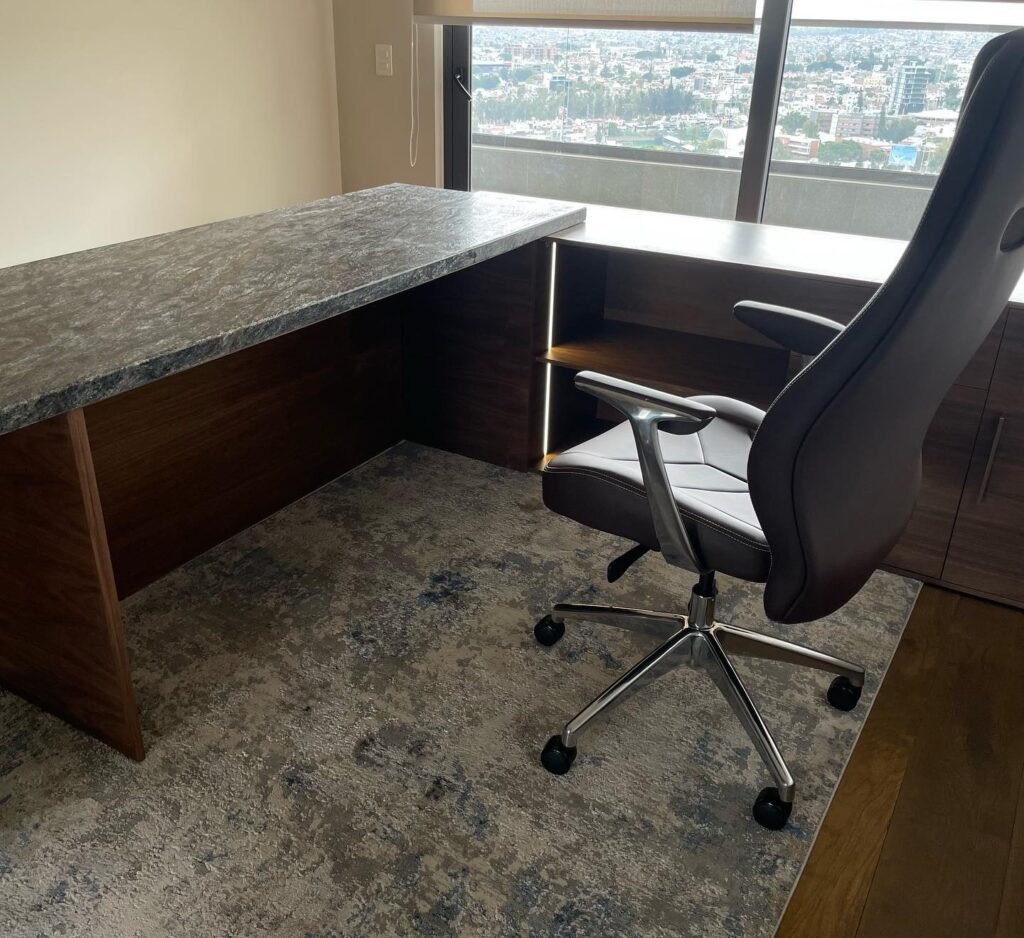 Instagram post from solucionenmobiliario. This post is in position 3.