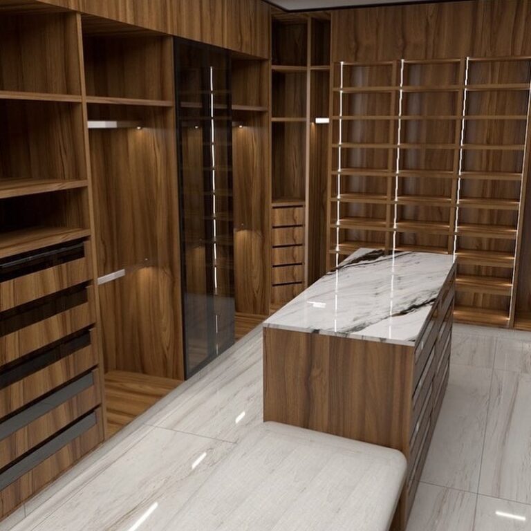 Instagram post from solucionenmobiliario. This post is in position 33.