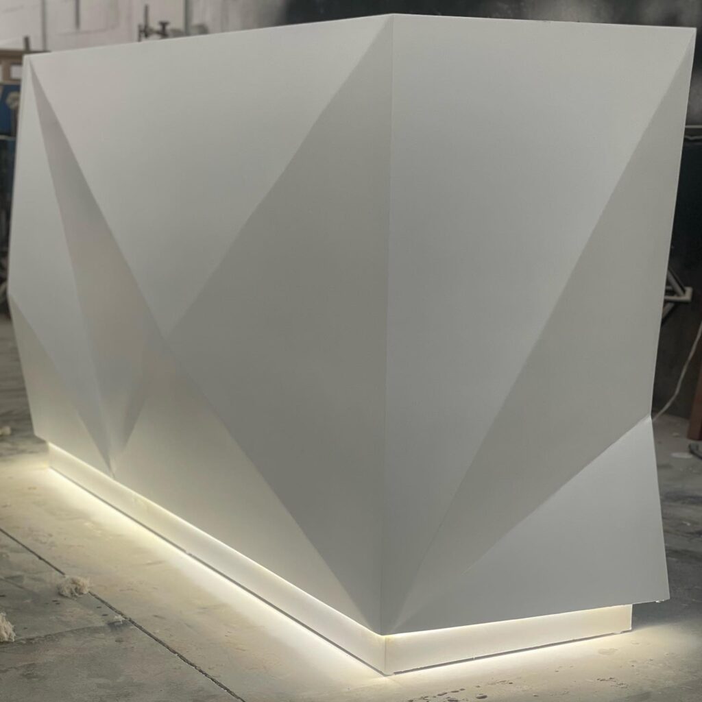 Instagram post from solucionenmobiliario. This post is in position 0.