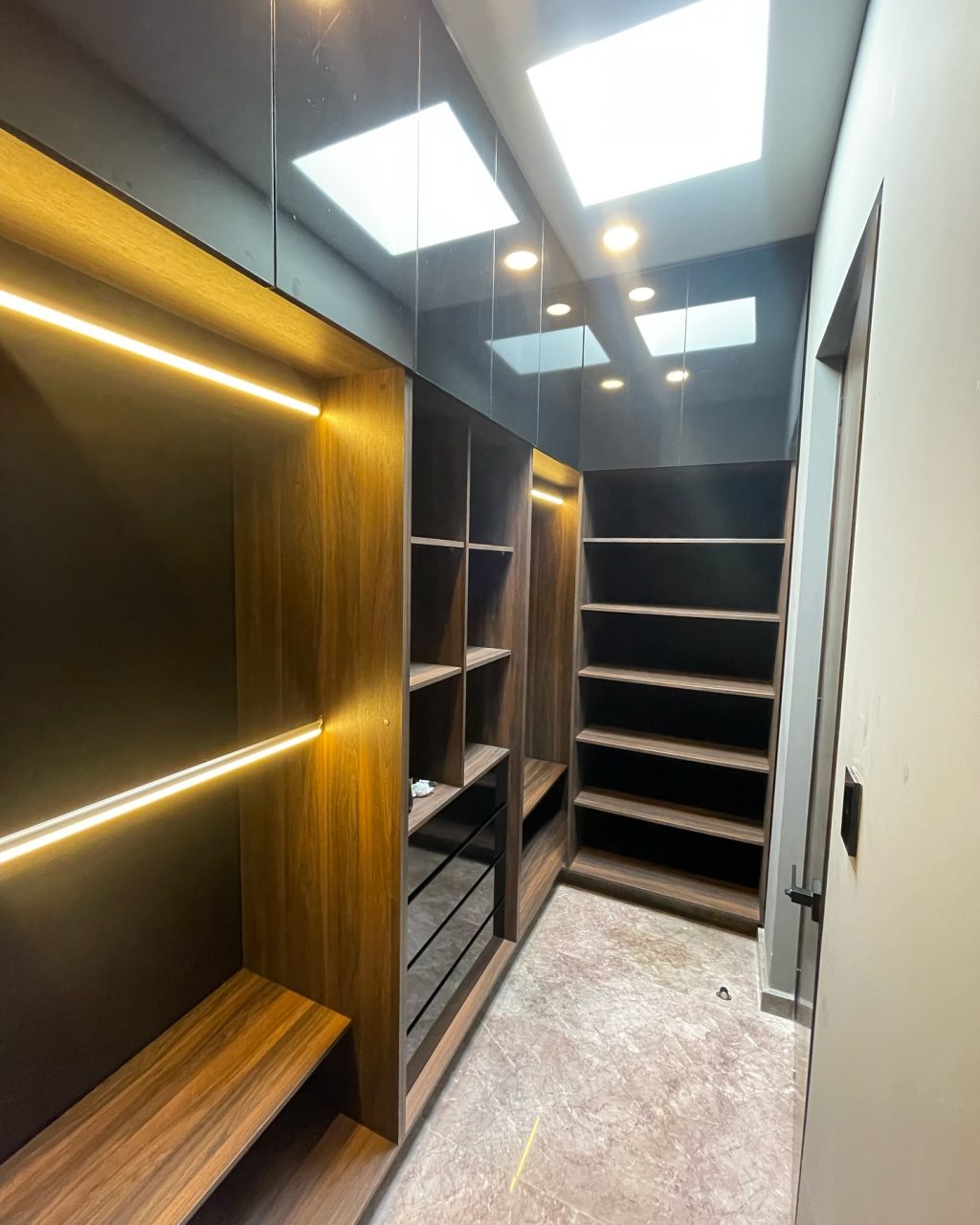 Instagram post from solucionenmobiliario. This post is in position 0.