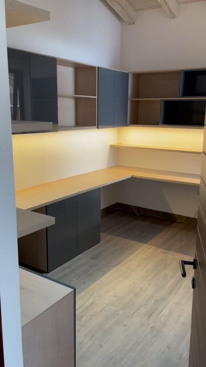 Instagram post from solucionenmobiliario. This post is in position 42.