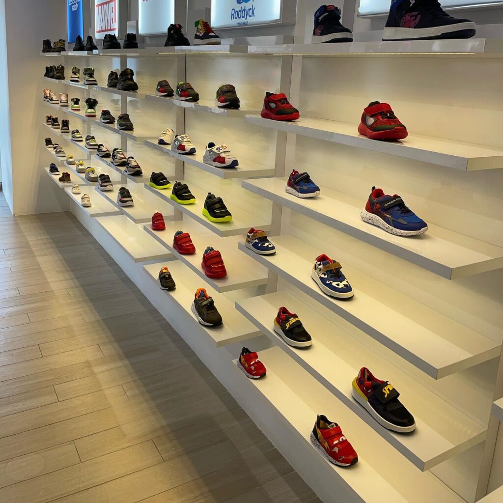 Instagram post from solucionenmobiliario. This post is in position 2.