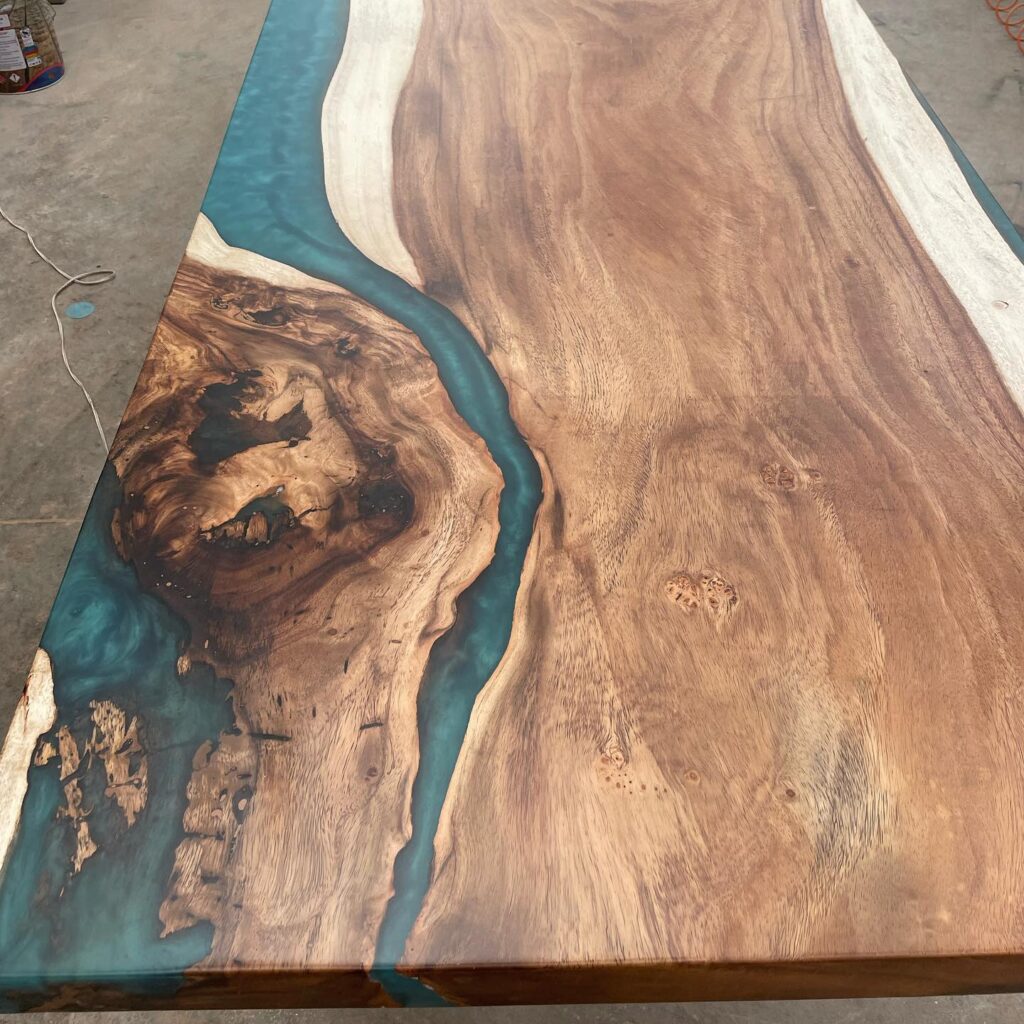 Instagram post from solucionenmobiliario. This post is in position 2.