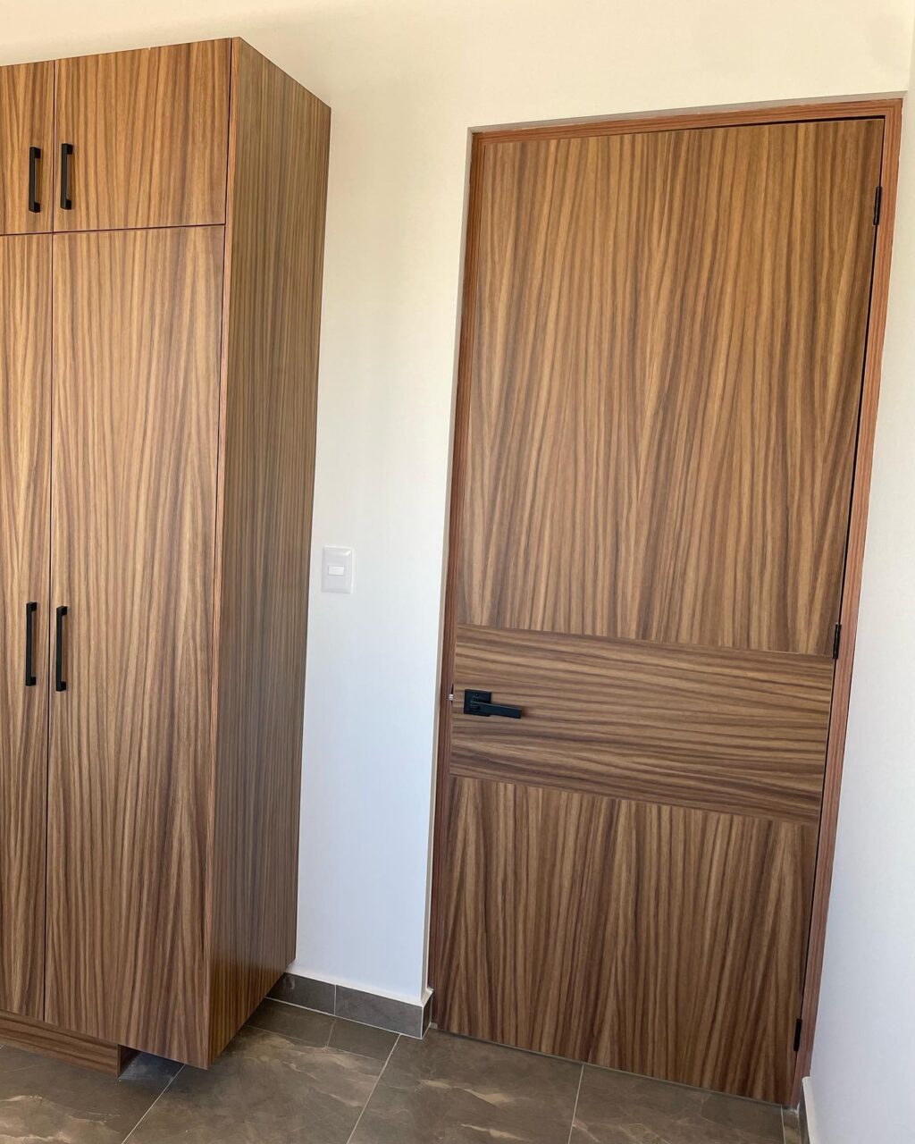 Instagram post from solucionenmobiliario. This post is in position 5.